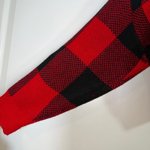 Red & Black Buffalo Plaid Drop Shoulder Cropped Sweater 2X - Picture 3 of 9